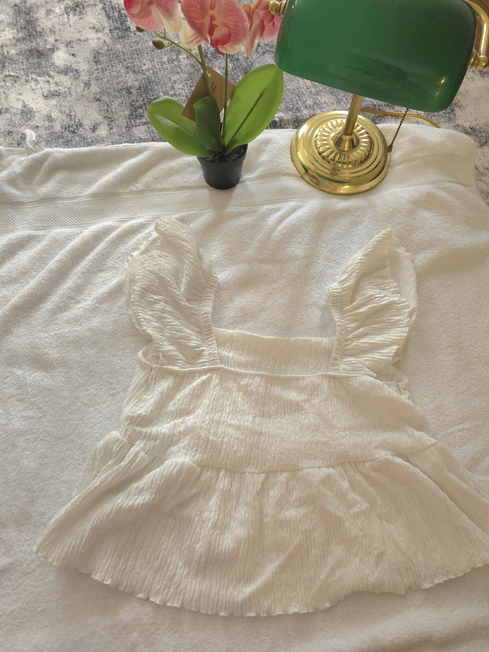 Women’s White Ruffle Crop Top with Flutter Straps (Large)